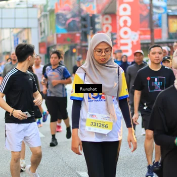 Runner Photo 4893928