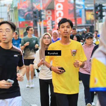 Runner Photo 4893975