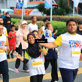 Runner Photo 4894065