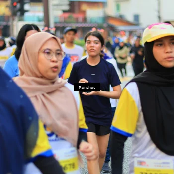 Runner Photo 4894143