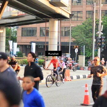 Runner Photo 4894165