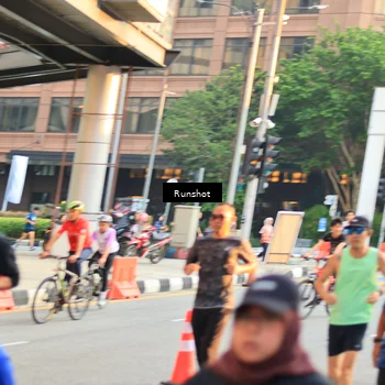 Runner Photo 4894171