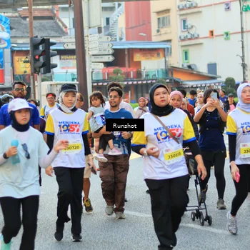 Runner Photo 4894372