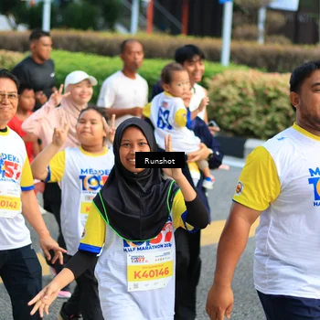Runner Photo 4894375