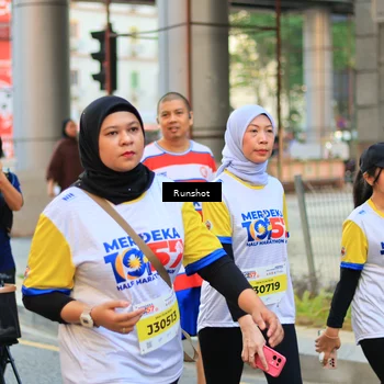 Runner Photo 4894459