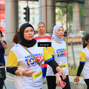Runner Photo 4894474