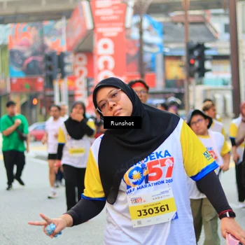 Runner Photo 4894500