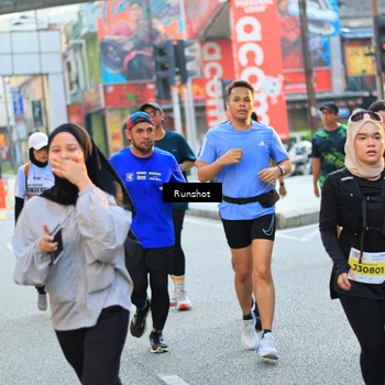 Runner Photo 4894772