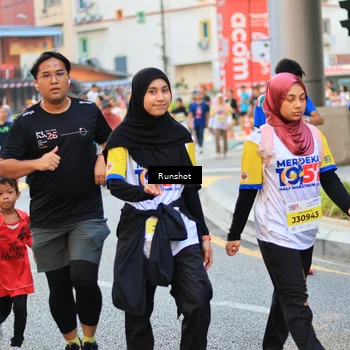 Runner Photo 4894905