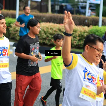Runner Photo 4894909