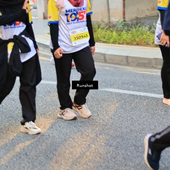 Runner Photo 4894941