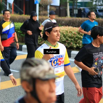 Runner Photo 4895072