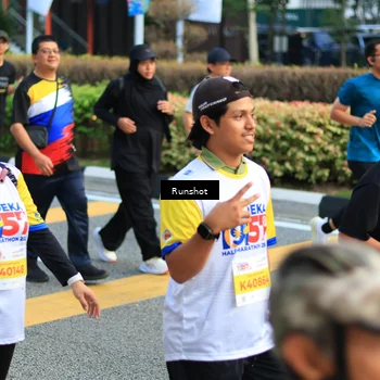 Runner Photo 4895134