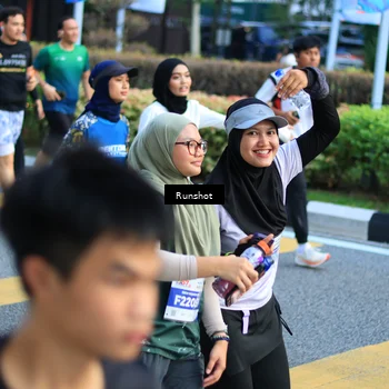 Runner Photo 4895607