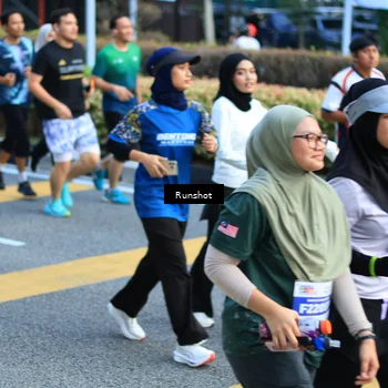 Runner Photo 4895674