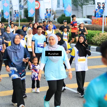 Runner Photo 4895972