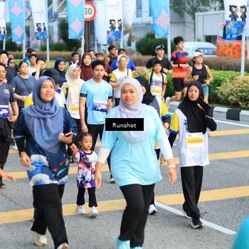 Runner Photo 4896000