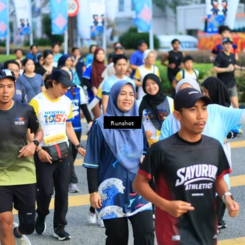 Runner Photo 4896119
