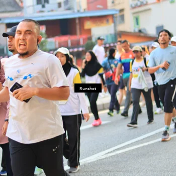 Runner Photo 4896220