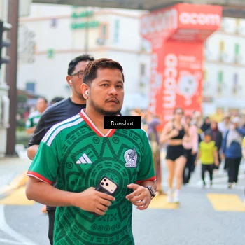 Runner Photo 4896294