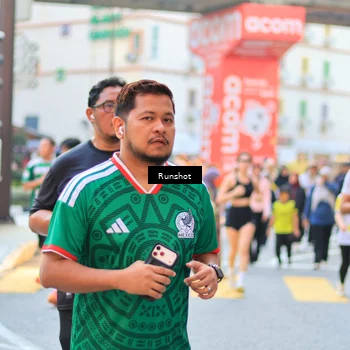 Runner Photo 4896297
