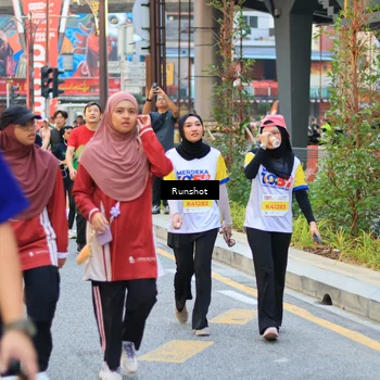 Runner Photo 4896460