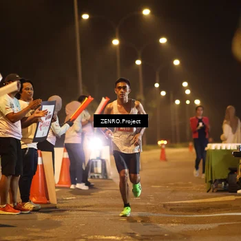 Runner Photo 4896508