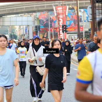 Runner Photo 4896575
