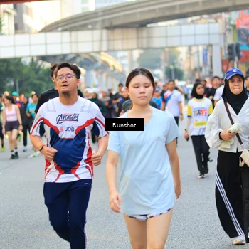 Runner Photo 4896602