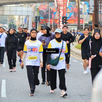 Runner Photo 4896662