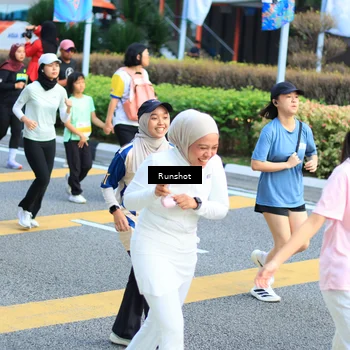 Runner Photo 4896671