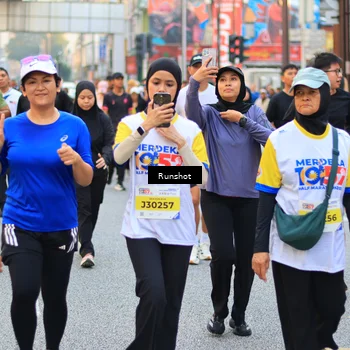 Runner Photo 4896699