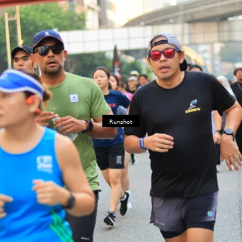 Runner Photo 4896756