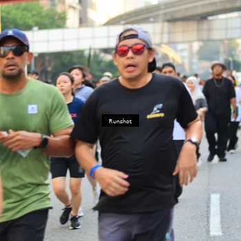 Runner Photo 4896763