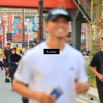 Runner Photo 4896772