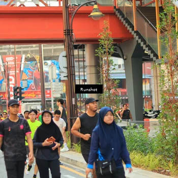 Runner Photo 4896831