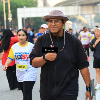 Runner Photo 4896861