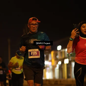 Runner Photo 4896868