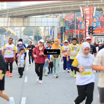 Runner Photo 4896893