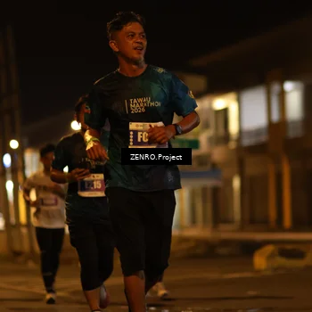 Runner Photo 4896898