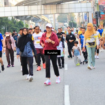 Runner Photo 4896916