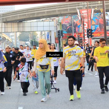 Runner Photo 4896972