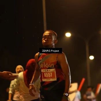 Runner Photo 4897343