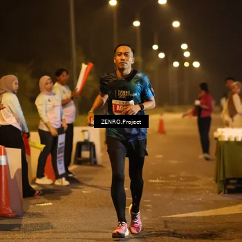 Runner Photo 4898106