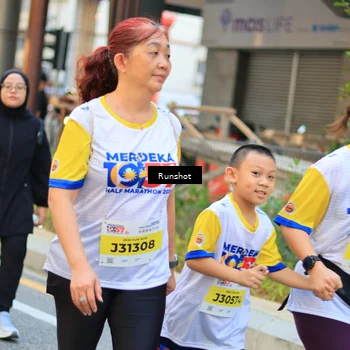 Runner Photo 4898276