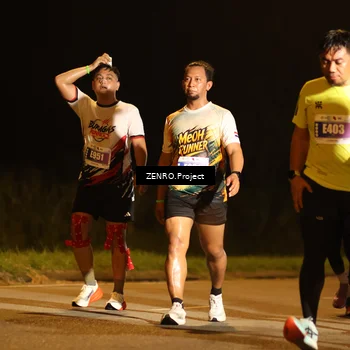 Runner Photo 4898371
