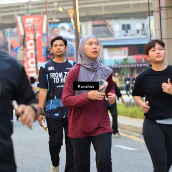 Runner Photo 4898543