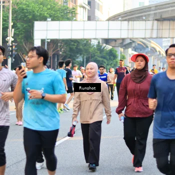 Runner Photo 4899349