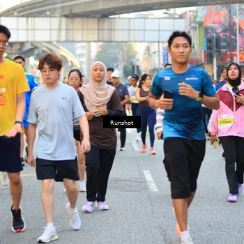 Runner Photo 4900005