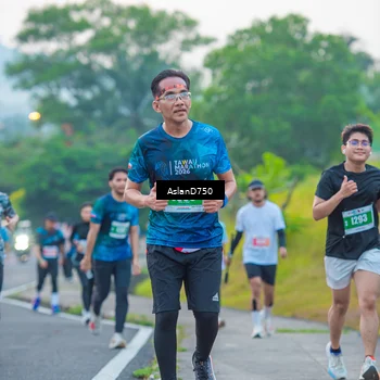 Runner Photo 4900010